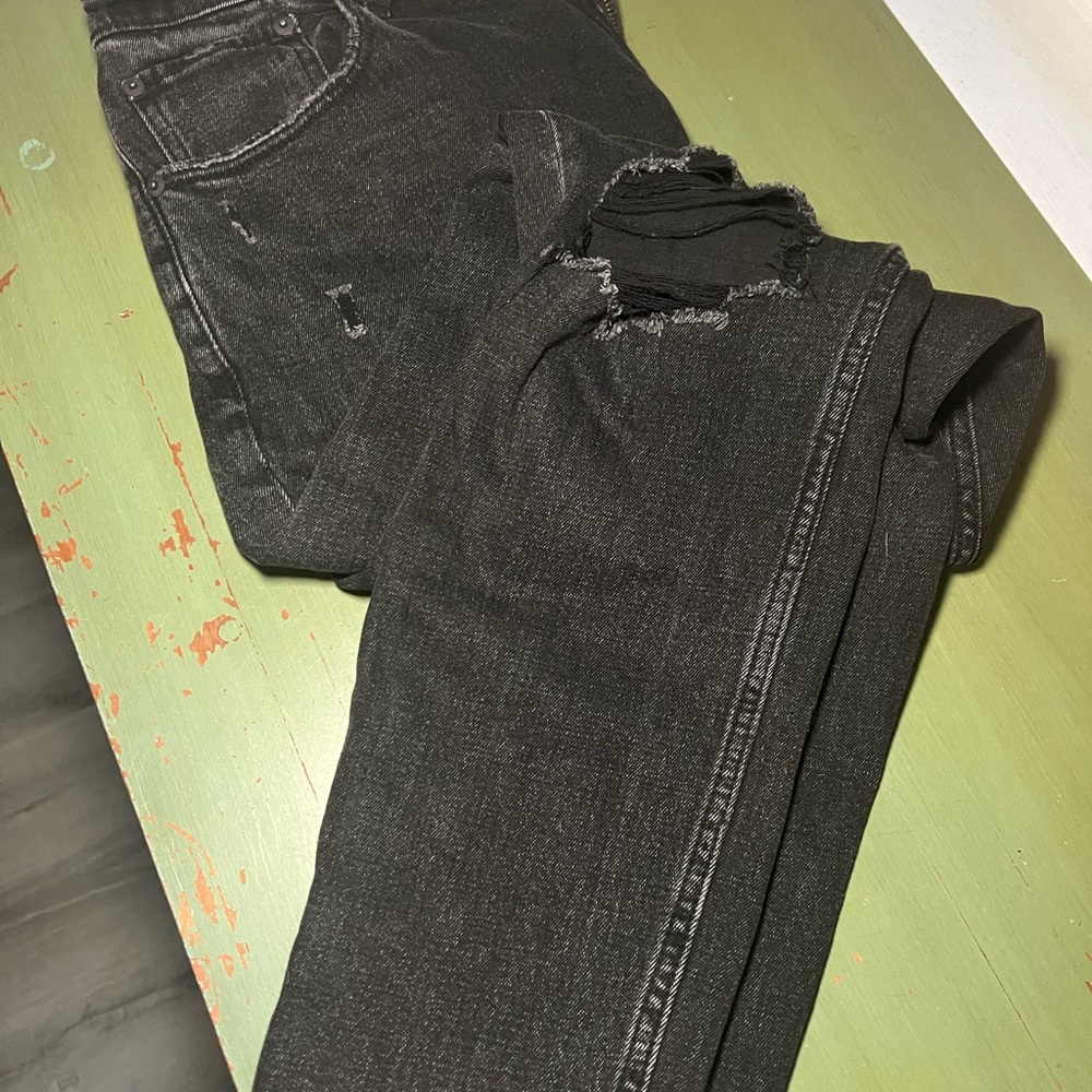 Abercrombie & Fitch women’s Charcoal Skinny Jeans